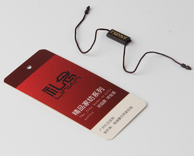 t恤吊牌廠的老師傅急急忙忙買來新的油墨，就是為了透明度